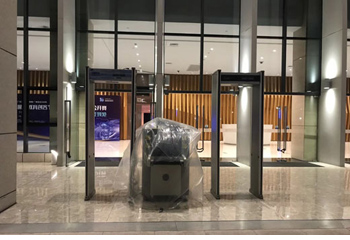 �������z�O��